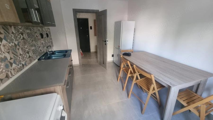 Apartament cu 2 camere decomandat în Nicolina