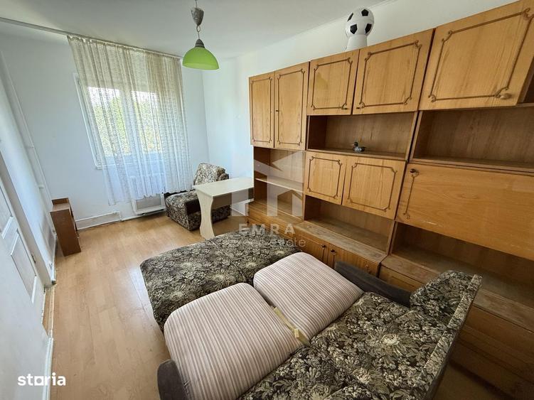 Apartament cu 3 camere nedecomandat în Central