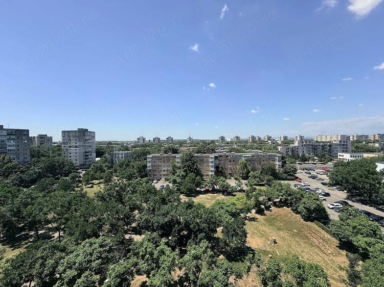 Apartament cu 2 camere decomandat în Vest