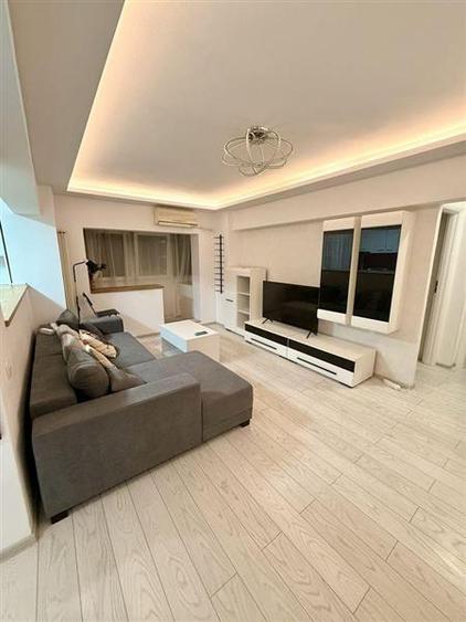 Apartament cu 2 camere semidecomandat în Brâncoveanu