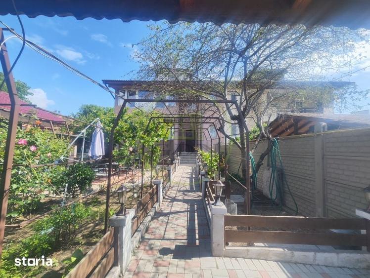 Casă cu 4 camere cu Teren 397 Mp în George Enescu