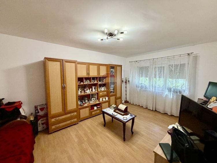 Apartament cu 2 camere decomandat în Sud