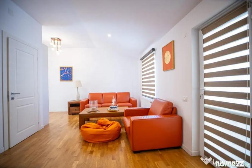 Apartament cu 5 camere decomandat în Central