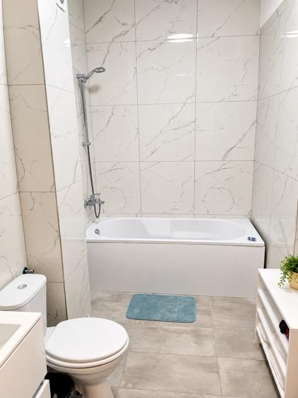 De Închiriat – Apartament 2 Camere  Zona Campus  Vedere la Lac  Parcare Subteran - 4