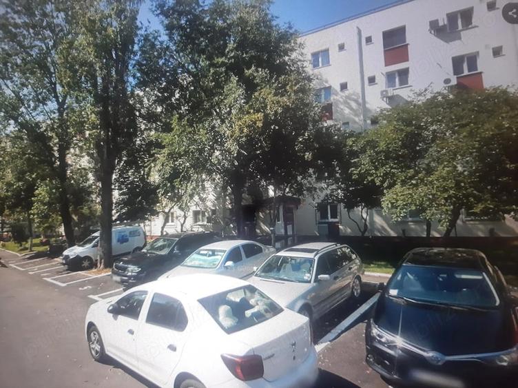 Garsonieră decomandată în Brâncoveanu