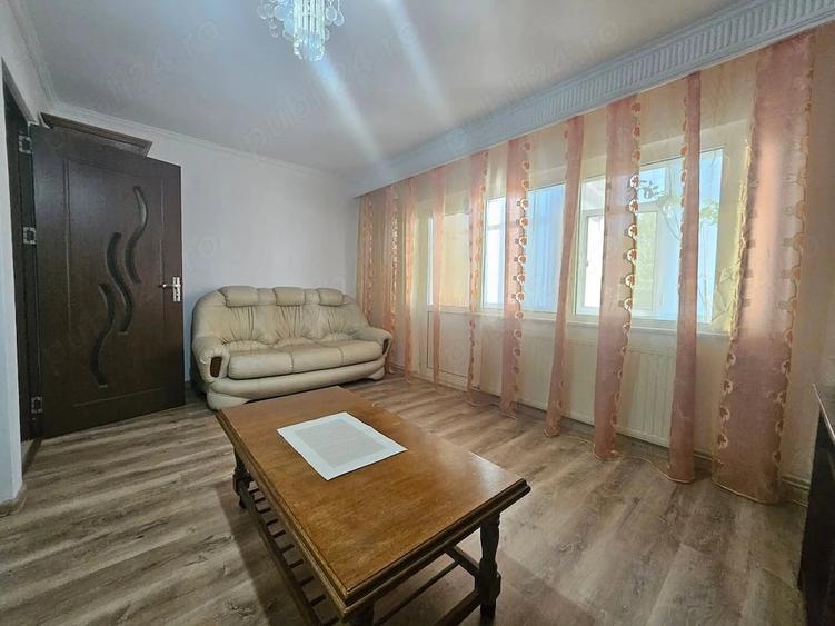 Apartament cu 2 camere decomandat în Teilor