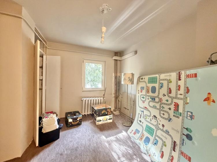 Apartament cu 2 camere semidecomandat, mobilat în Buziașului