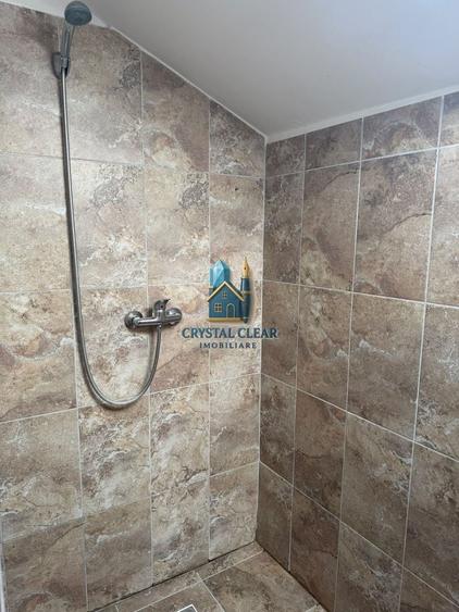 Apartament cu 4 camere decomandat în 7 Noiembrie