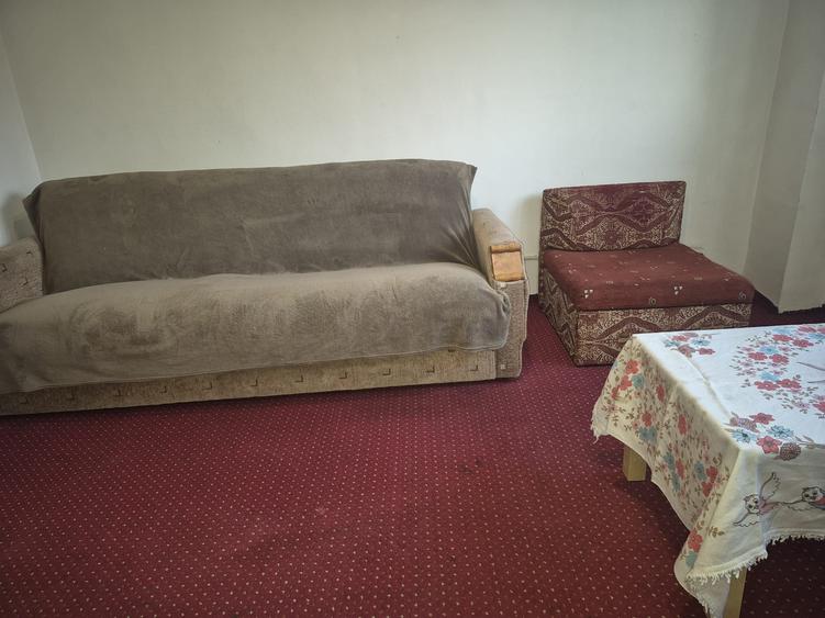 Apartament cu 3 camere decomandat în Lacul Tei