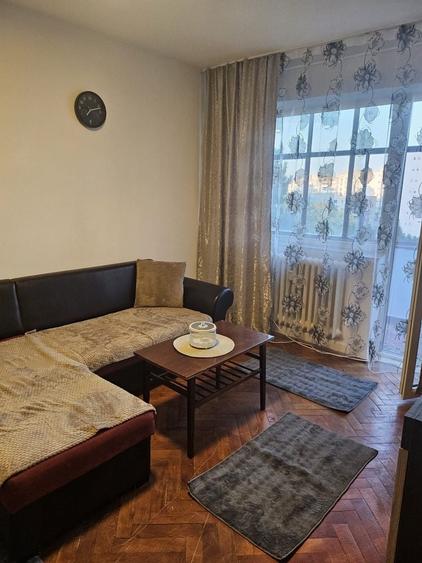 Apartament cu 2 camere semidecomandat în Exterior Vest