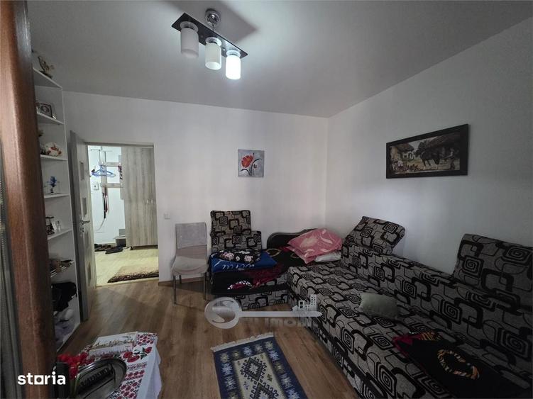 Garsonieră decomandată în Valea Lupului