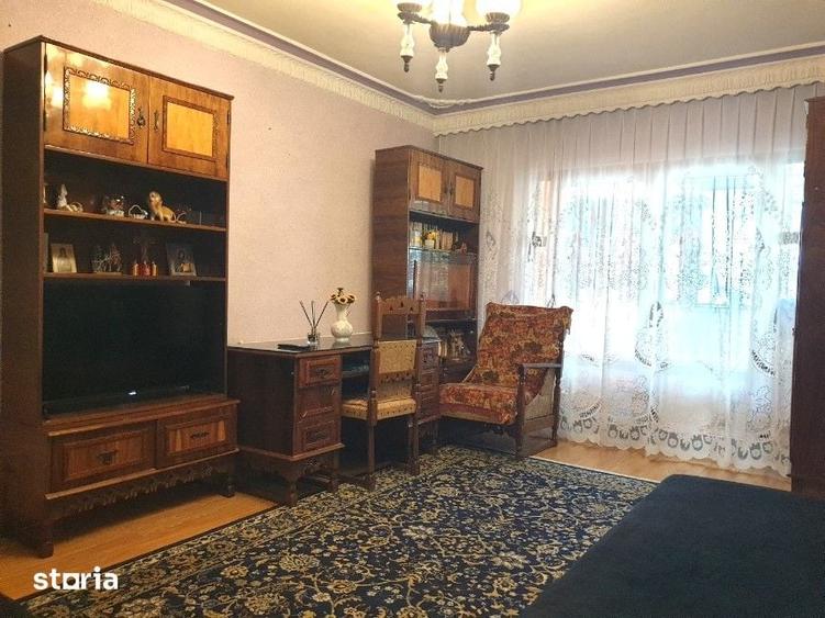 Apartament cu 2 camere decomandat în Dacia