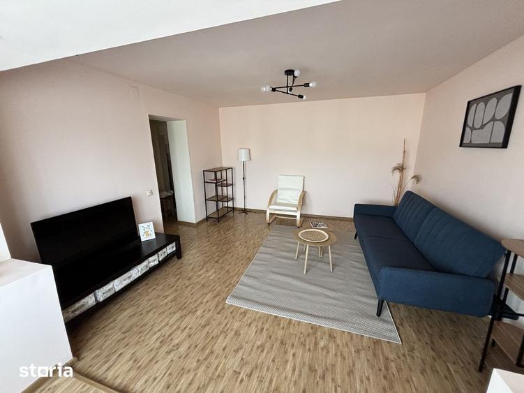 Apartament cu 4 camere decomandat în Exterior Vest
