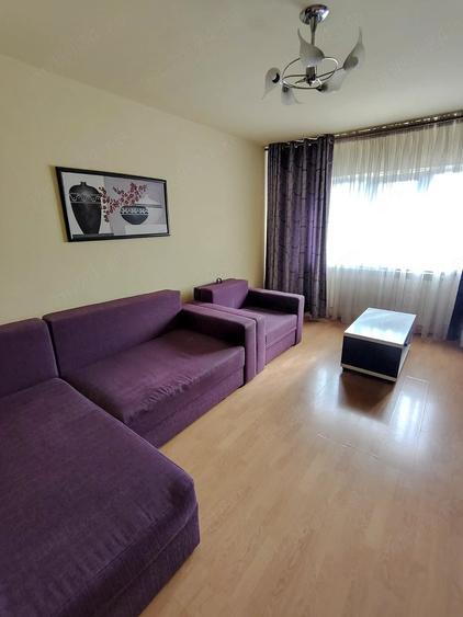 Apartament cu 2 camere decomandat în CET