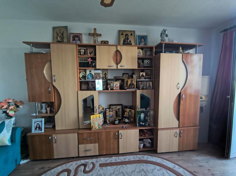 Apartament cu 2 camere decomandat în Km 4-5