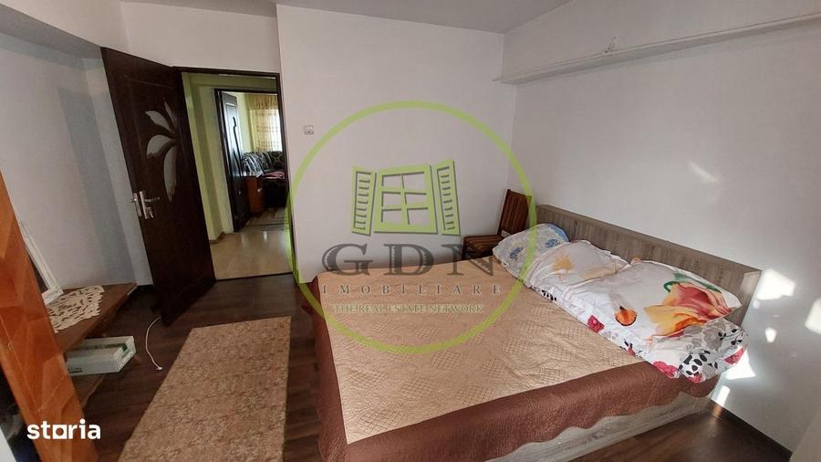Apartament cu 2 camere decomandat, mobilat în Craiovița Nouă