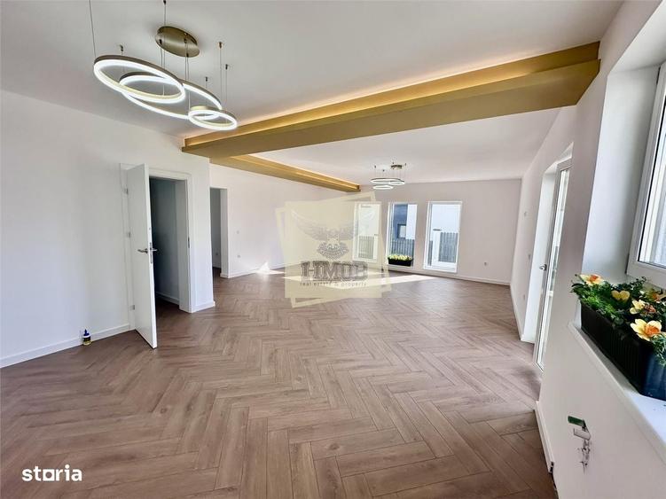 Casă cu 4 camere în Daia