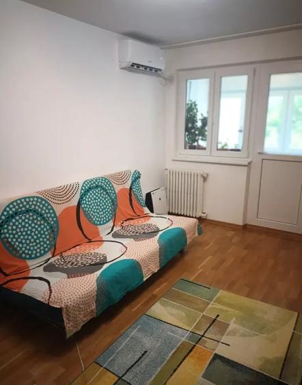 Apartament cu 2 camere semidecomandat, mobilat în Drumul Taberei