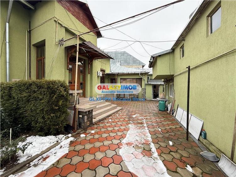 Casă cu 7 camere cu Teren 438 Mp în Ultracentral