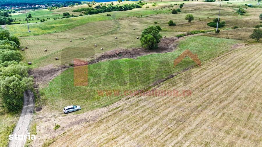 Teren de 576 mp, în Sadu