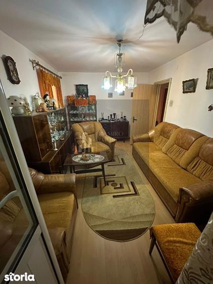 Apartament cu 3 camere, mobilat în Giurgiului