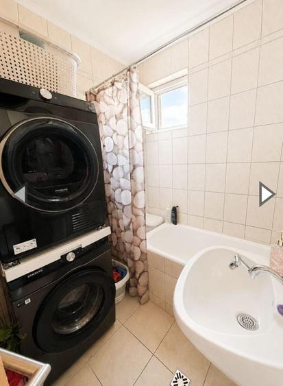 Apartament cu 3 camere decomandat în Iosia