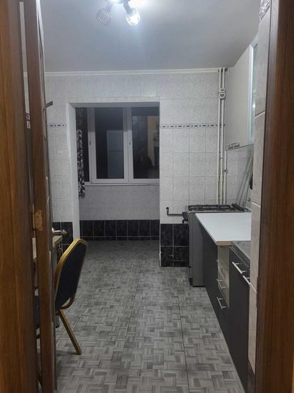 Apartament cu 2 camere decomandat în Crângași