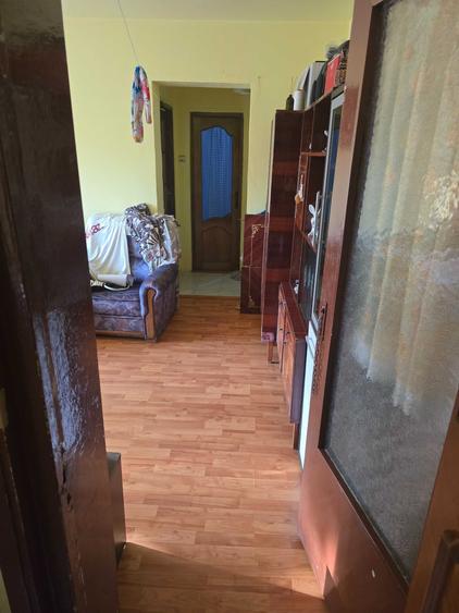 Vand apartament 2 camere situat pe strada viitorului bloc 9A, sc2,etaj 2, ap.29. Pret negociabil 32500 de euro. Contact: 0034603258553. - 3