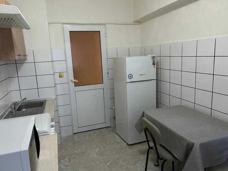 Apartament cu 2 camere decomandat în Sud