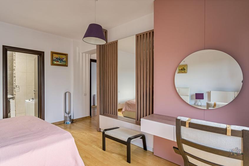 Apartament cu 4 camere semidecomandat în Floreasca