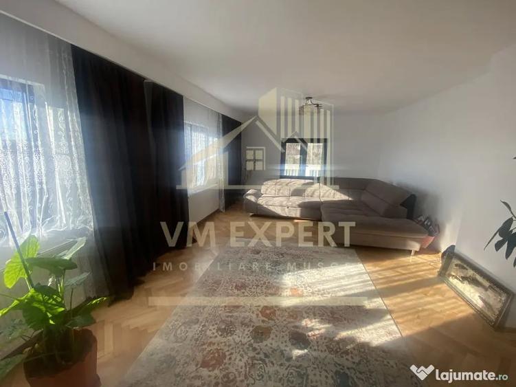 Casă cu 5 camere cu Teren 2078 Mp în Câmpulung Muscel