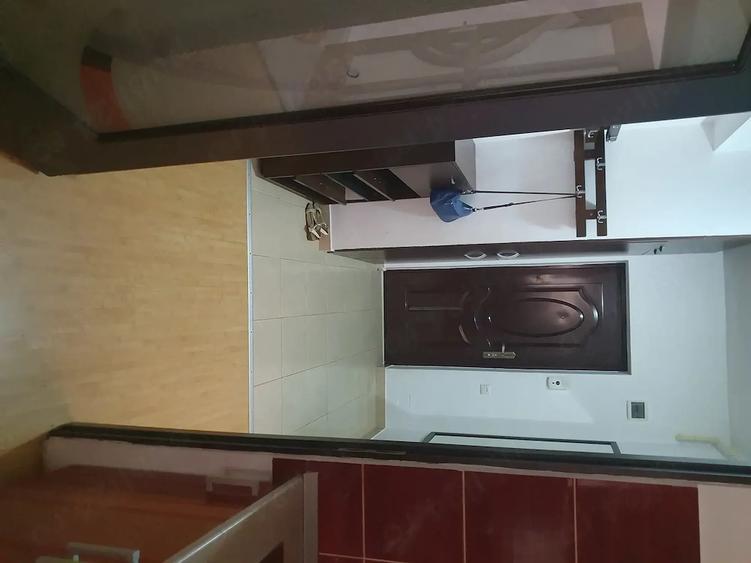 Apartament cu 2 camere decomandat în Florești