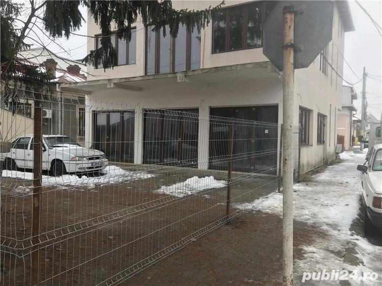 Spațiu comercial, de 520 mp, în Central