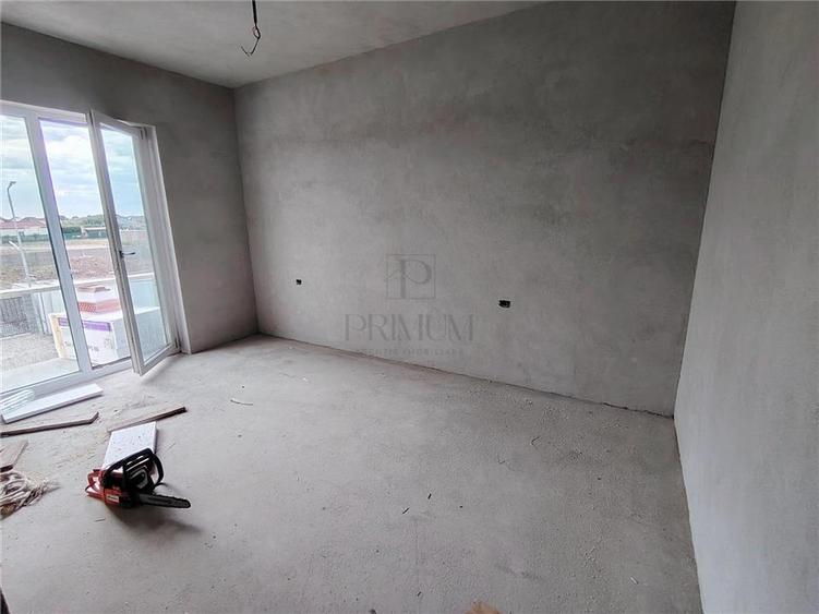 Duplex cu 4 camere cu Canalizare în Moșnița Veche