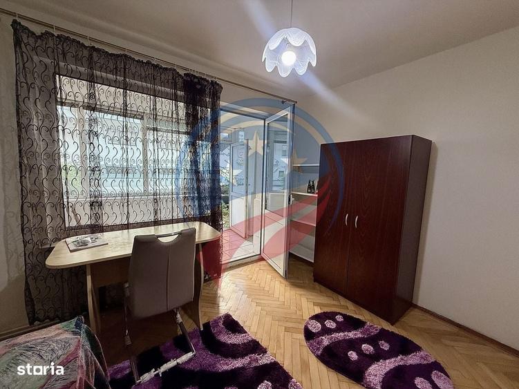 Apartament cu 3 camere decomandat în 1 Mai