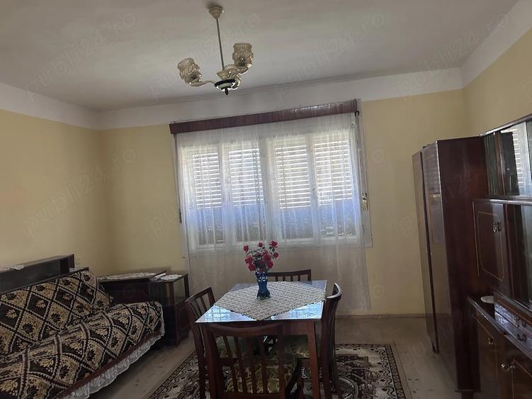 Casă cu 5 camere cu Teren 40 Mp în Teregova
