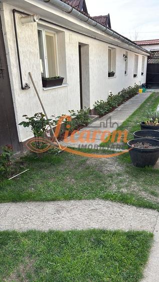 Casă individuală cu 5 camere cu Canalizare în Vulcan