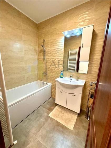 Apartament cu 3 camere decomandat, mobilat în Albert