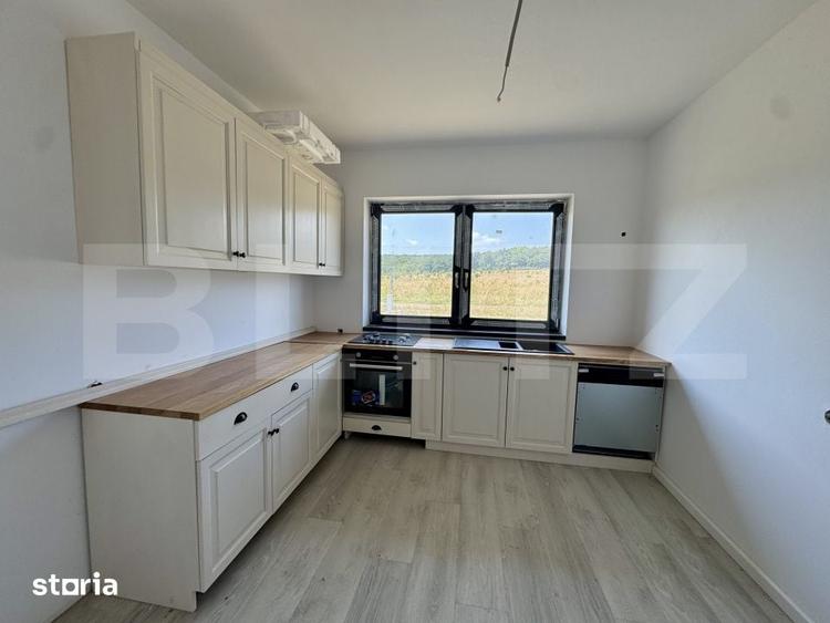Casă cu 4 camere cu Teren 528 Mp în Corunca
