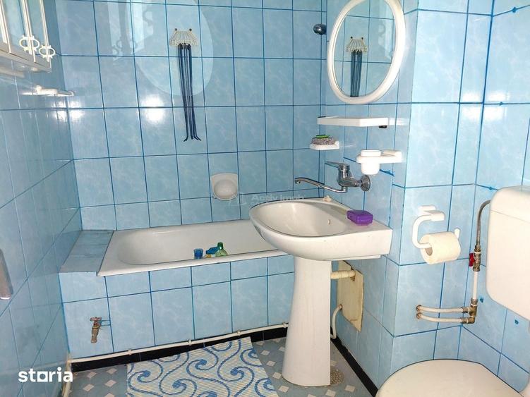 Apartament cu 3 camere decomandat în Traian