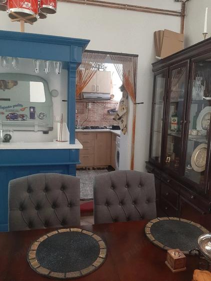 Apartament cu 3 camere semidecomandat în Central
