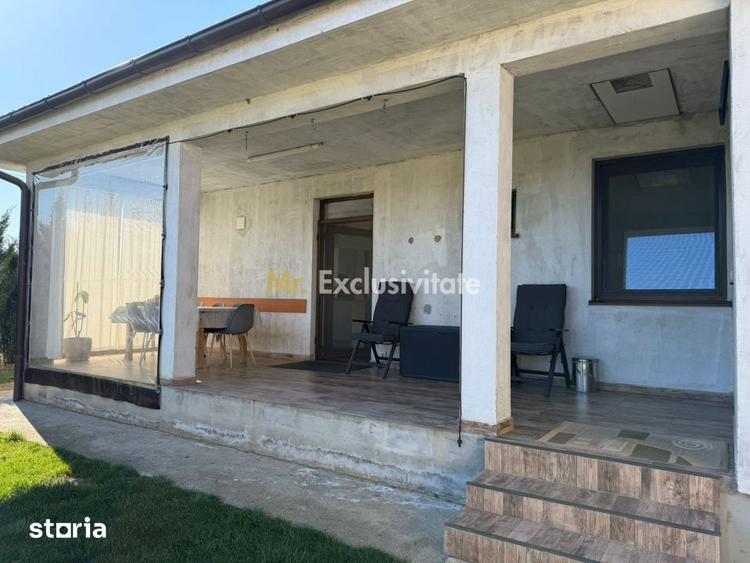Casă cu 4 camere decomandat cu Teren 835 Mp în Lazuri
