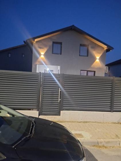 Casă cu 3 camere cu Teren 252 Mp în Valu lui Traian