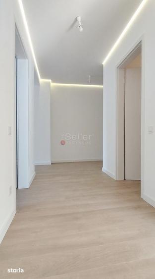 Apartament cu 5 camere decomandat în Astra