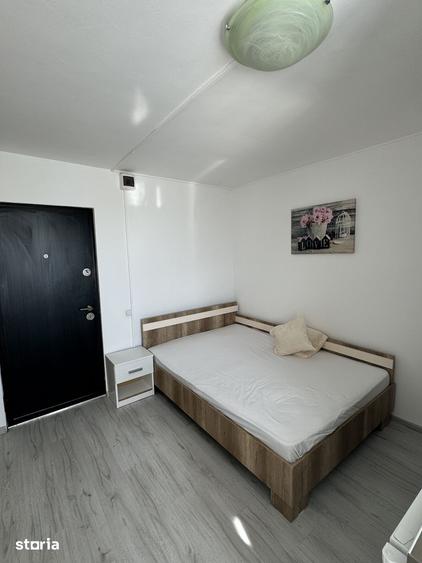 Apartament cu 2 camere în Apărătorii Patriei