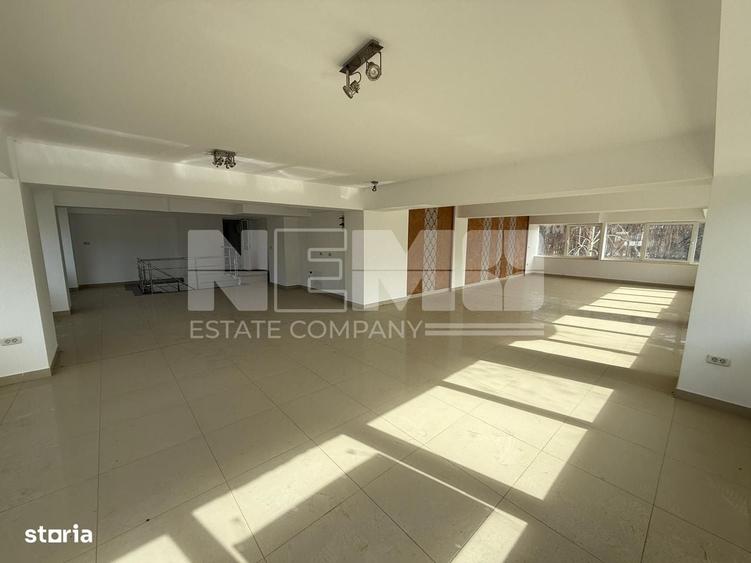 Spațiu comercial, de 120 mp, în Rădăuți