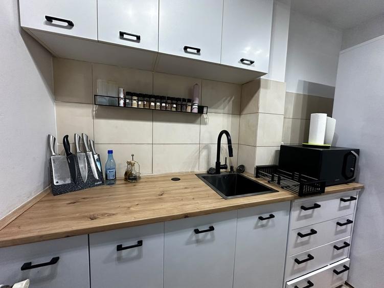 Apartament cu 2 camere decomandat în Păcii