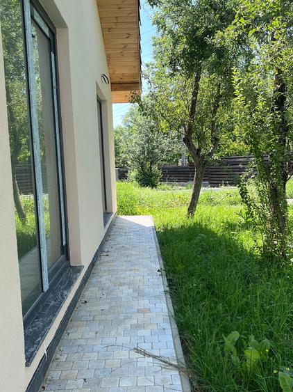 Casă individuală cu 4 camere cu Canalizare în Breaza