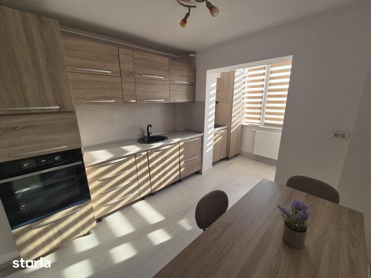 Apartament cu 2 camere decomandat în Central