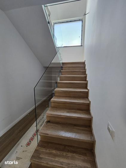 Casă cu 4 camere cu Teren 335 Mp în Trivale